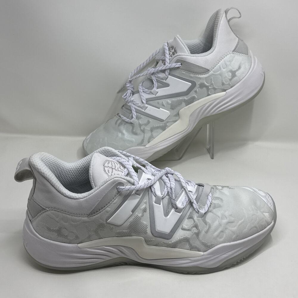 New Balance TWO WXY V3 White Gray Basketball Shoes Men's Size 16 Authentic